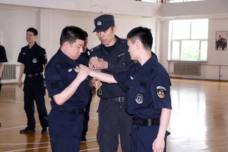 科技赋能，安全先行 鸿震保安的智慧安防成功之路